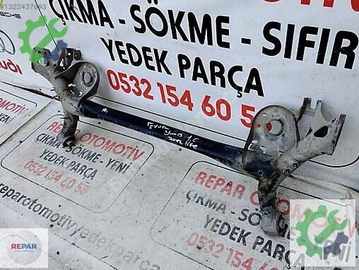 Toyota Yaris Arka Dingil çıkma parça