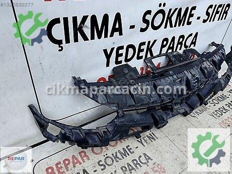 Renault Fluence Ön Panjur çıkma parça