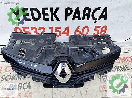Renault Clio Ön Panjur çıkma parça