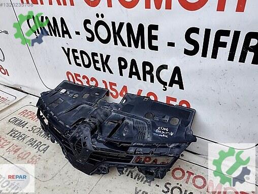 Renault Clio Ön Panjur 2013-15 çıkma parça