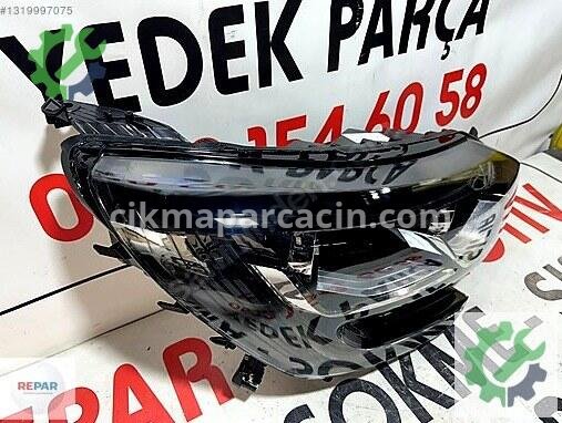 Renault Megane Sağ Ön Far 2020-25 çıkma parça