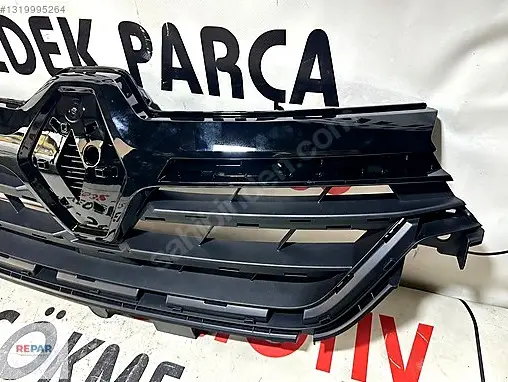 Renault Kangoo Ön Panjur 2020-25 çıkma parça