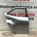 toyota yaris cross sağ arka kapı gri orijinal çıkma göçüklük