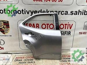 toyota yaris cross sağ arka kapı gri orijinal çıkma göçüklük