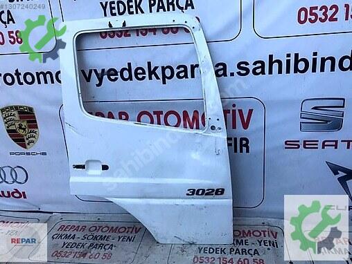 Mercedes-Benz Sağ Ön Kapı çıkma parça