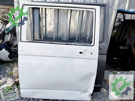 Volkswagen Transporter Sağ Kapı çıkma parça