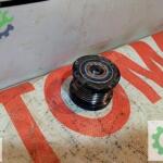 Renault Captur 2 alternatör kasnağı 119250123R Orijinal çıkma