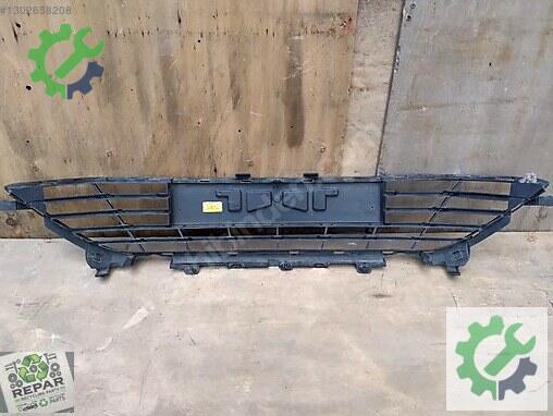 Renault Megane Ön Panjur 622543808R çıkma parça