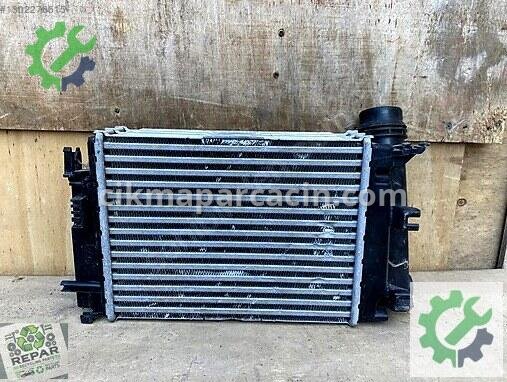 Renault Megane Radyatör 144614EA1 çıkma parça