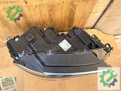 Volkswagen Tiguan Sağ Ön Far 5NB941082D çıkma parça