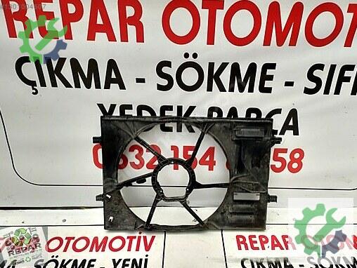 Skoda Fabia Davlumbaz 5Q0121205 çıkma parça