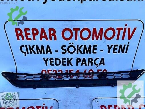 Volkswagen Tiguan Ön Panjur 5NA853677A çıkma parça