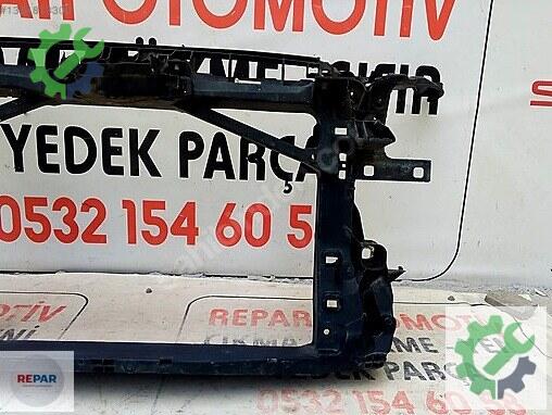 Audi A4 Ön Panel 8V0805588A çıkma parça