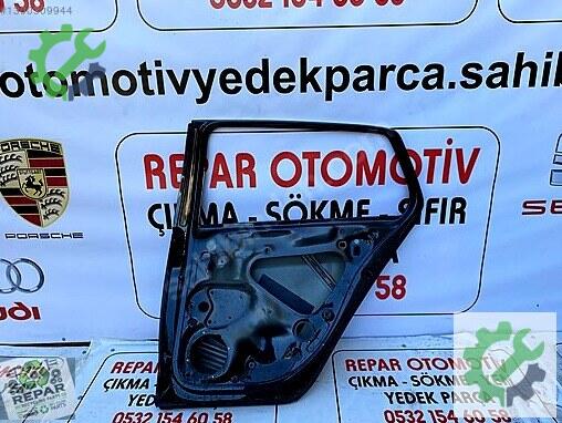 Volkswagen Golf Sağ Arka Kapı çıkma parça