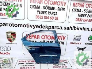 Skoda superb sağ arka kapı orijinal çıkma 8v5833312 orijinal çık