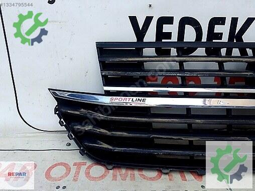 Volkswagen Transporter Ön Panjur 7LA853651C çıkma parça
