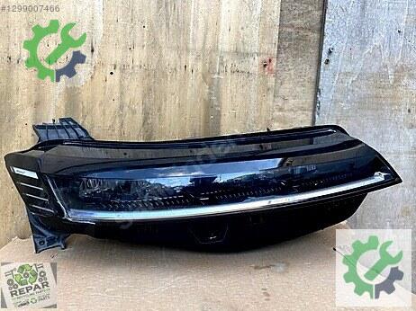 Renault Megane Sağ Ön Far çıkma parça
