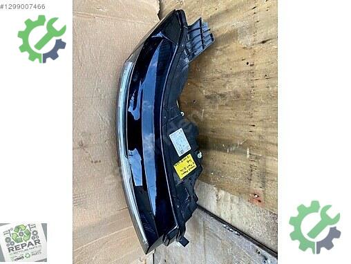 Renault Megane Sağ Ön Far 260103279R çıkma parça
