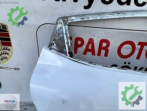 Renault Clio Sağ Arka Kapı çıkma parça