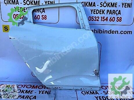 Renault Clio Sağ Arka Kapı çıkma parça