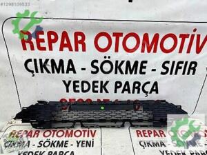 Skoda kamiq ön tampon orta ızgara orijinal 2024-26 658853677A