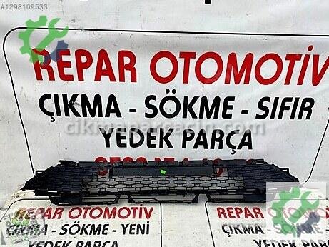 Skoda Kamiq Ön Panjur çıkma parça