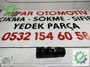 Megane 4-IV Cam Açma Düğme Paneli (Katlanır Ayna Özellikli) 2540