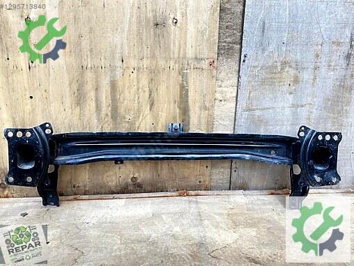 Volkswagen Caddy Ön Tampon Demiri 2K5807111 çıkma parça