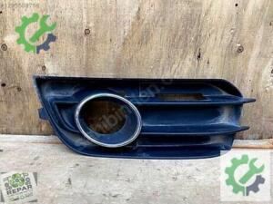 Audi A1 2011-2014 sol sis farı çerçevesi 8x0807671A