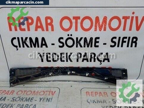 Renault Clio Ön Cam Izgarası çıkma parça