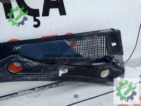 Renault Clio Ön Cam Izgarası 2013-2020 çıkma parça