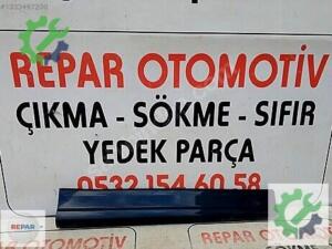 Audi Q2 sağ ön kapı bandı 17-22 orijinal çıkma 81A853960B