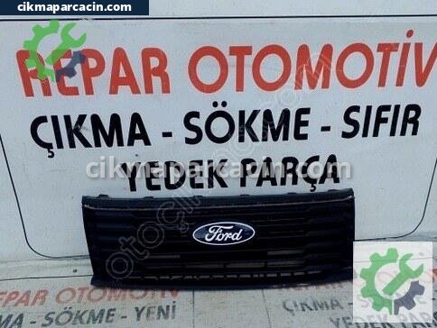 Ford Tourneo Courier Ön Panjur çıkma parça