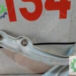 Skoda Octavia 13-20 ön sağ kaput menteşesi orijinal 5E0823302