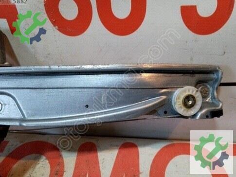 Dacia Pickup Sağ Ön Cam Krikosu 9030356 çıkma parça