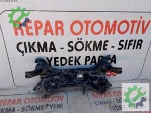 Hyundaı Travers Getz 06-11 Ön travers orijinal çıkma 62401-00200