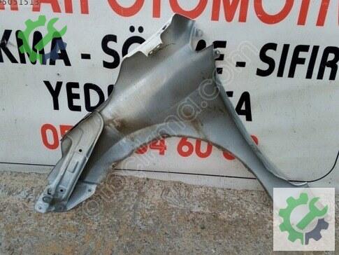 Toyota Corolla Sağ Ön Çamurluk çıkma parça