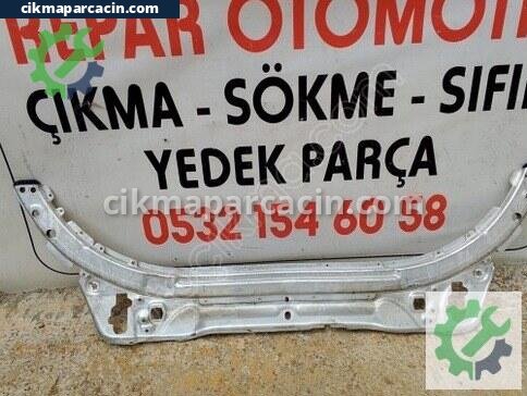 Mercedes-Benz C180 Ön Panel çıkma parça