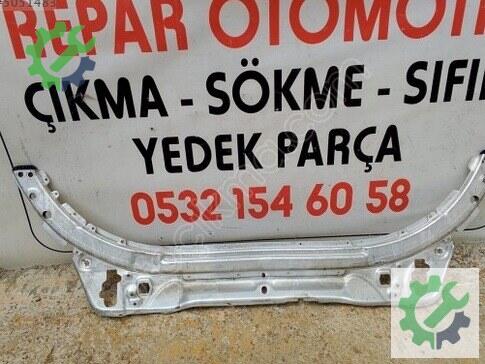 Mercedes-Benz C180 Ön Panel çıkma parça