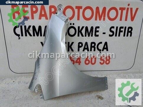 Toyota Corolla Sağ Ön Çamurluk çıkma parça