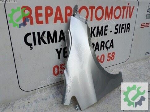 Toyota Corolla Sağ Ön Çamurluk çıkma parça