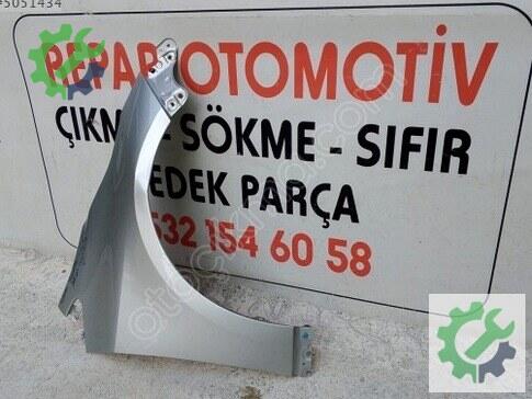 Toyota Corolla Sağ Ön Çamurluk çıkma parça