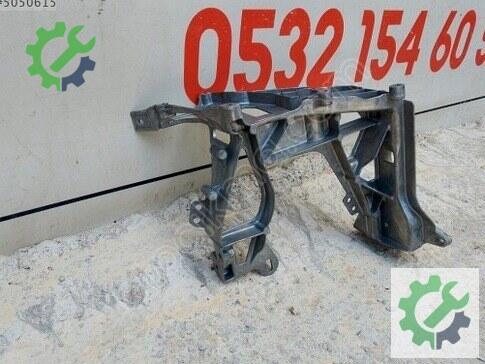 Mercedes-Benz C180 Sağ Ön Far A2056221600 çıkma parça