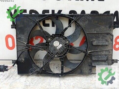 Volkswagen Golf Fan Motoru 5Q0959455BF çıkma parça