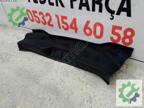 Fiat Egea Arka Bagaj Plastiği 07356348700 çıkma parça