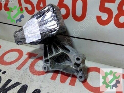 Volkswagen Golf Motor Takozu & Kulağı çıkma parça