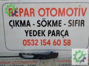 VW Caravelle 16-19 Ön Tampon Sağ Sis Farı Çerçevesi 7E0807490D