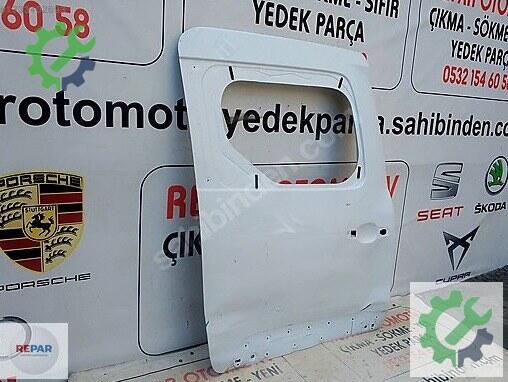 Renault Express Sağ Kapı 821540252R çıkma parça