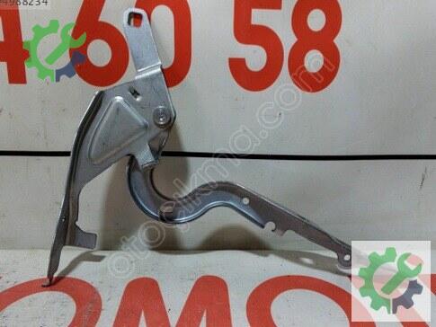 Opel Corsa Kaput Menteşesi 9823211680 çıkma parça