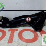 Opel Vivaro C sol sürgülü kapı menteşesi 9847162380